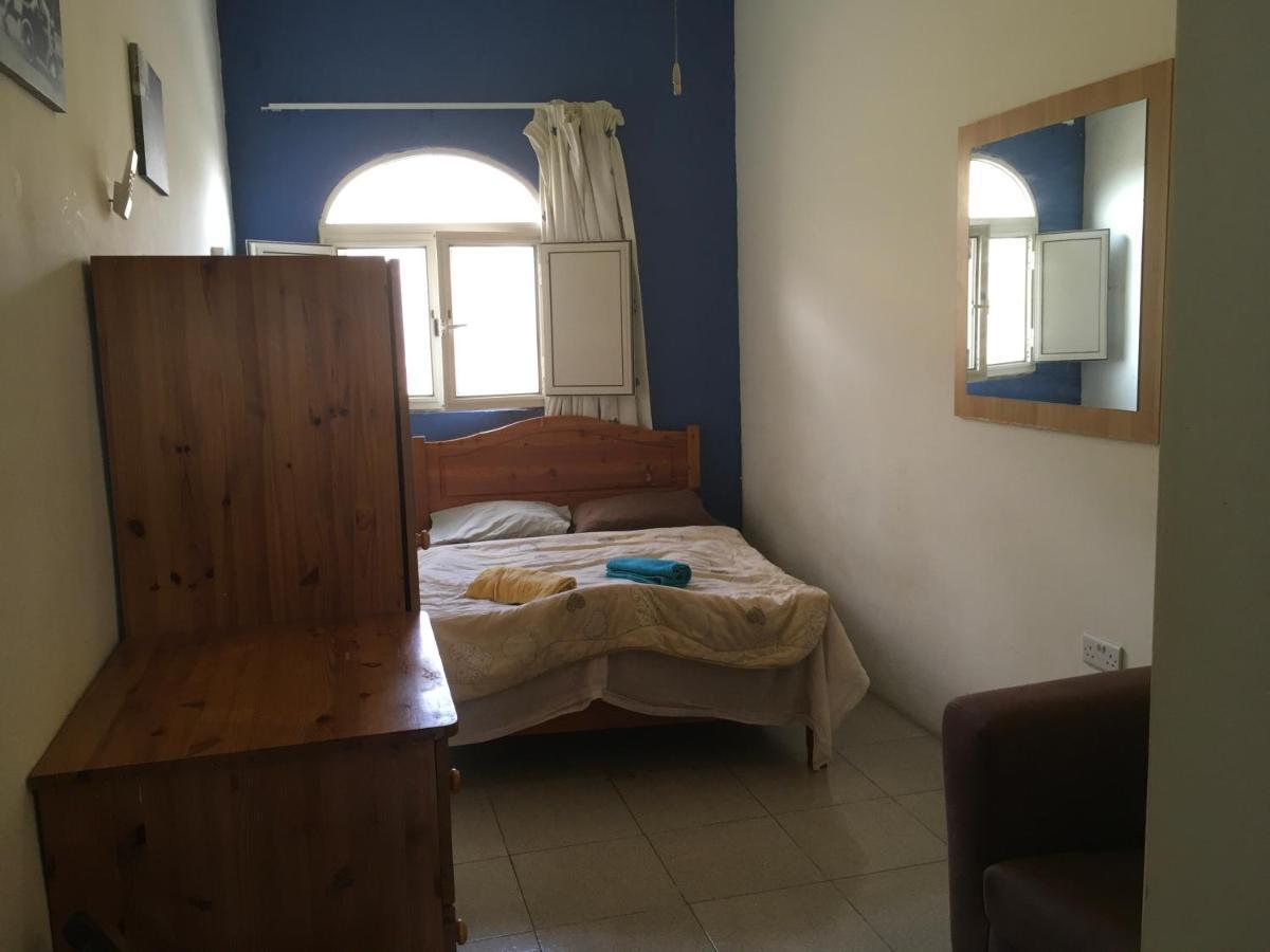 Butts Inn Annex Dormitory Hostel Ghajn il-Kbira  Εξωτερικό φωτογραφία